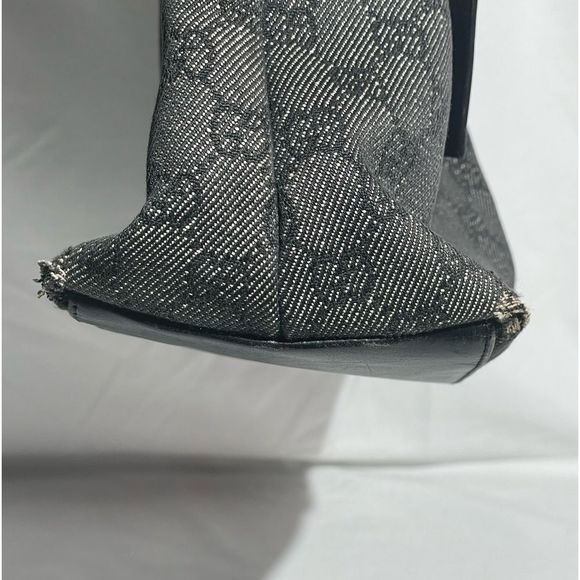 Gucci Bamboo GG Logo Navy Blue Canvas Hand Bag - Picture 9 of 14